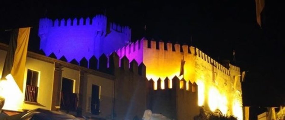 CASTILLO_ILUMINADO.JPG